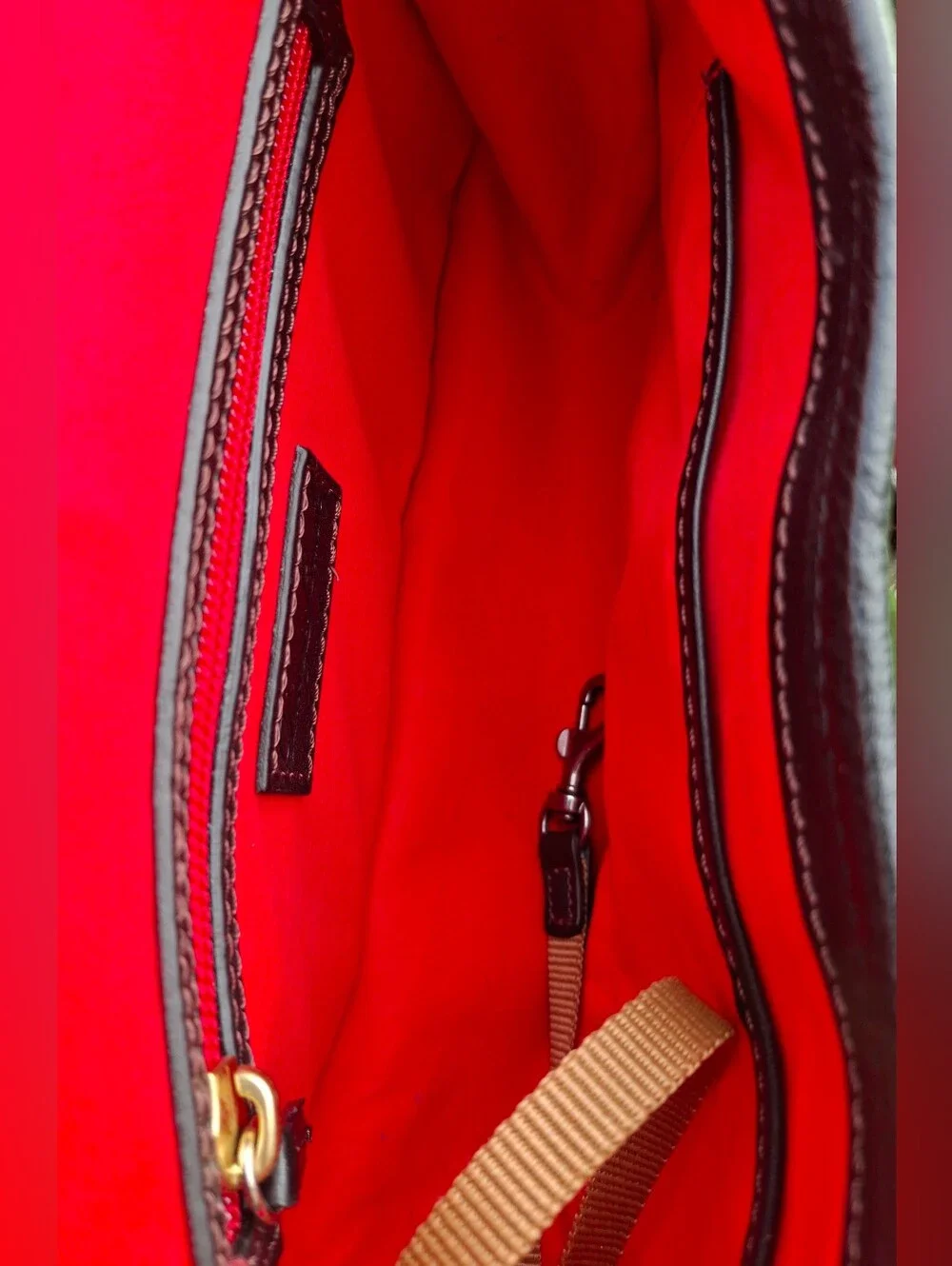 Dooney & Bourke retired dooney